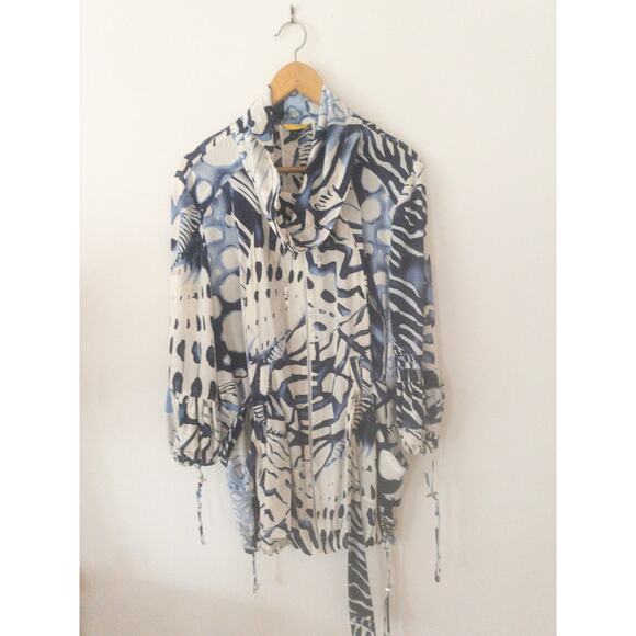 SoCa St. John Blue and White Stretch Silk Belted Jacket Medium - Picture 1 of 5